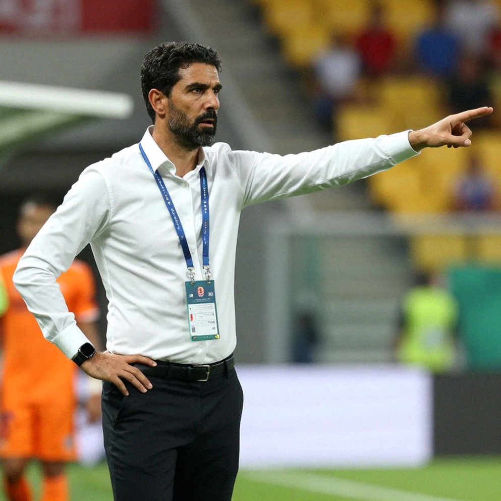 Đêm Aouar ở lại Lyon: khi thị trường chuyển nhượng ngừng vận hành bằng tiền Đêm Aouar ở lại Lyon: khi thị trường chuyển nhượng ngừng vận hành bằng tiền