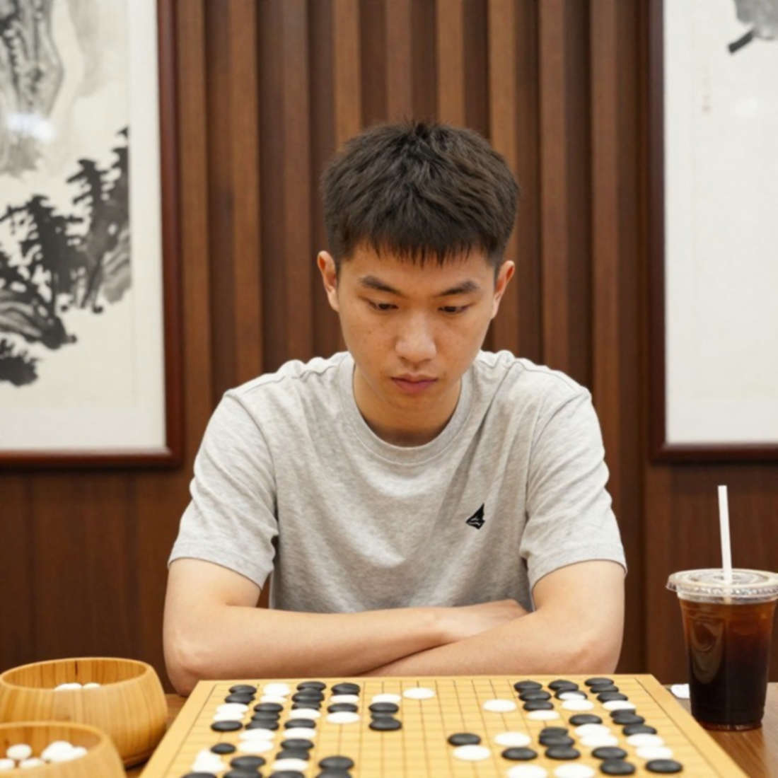 Carlsen chỉ ra kẻ cửa trên và kẻ yếu thế: Sindarov đối đầu Gukesh là cuộc chiến tâm lý hơn là chiến thuật Carlsen chỉ ra kẻ cửa trên và kẻ yếu thế: Sindarov đối đầu Gukesh là cuộc chiến tâm lý hơn là chiến thuật