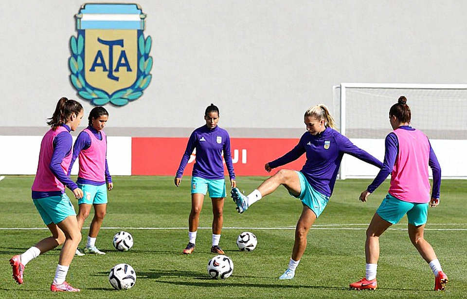 Güler ký tới 2031: Real Madrid trả tiền cho một vai trò, không phải cho những bàn thắng Güler ký tới 2031: Real Madrid trả tiền cho một vai trò, không phải cho những bàn thắng