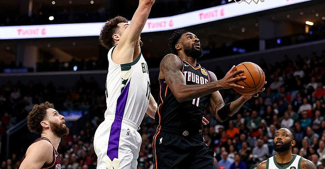 EuroLeague Opening Night: Dubai Stuns Real Madrid 78-77, Bayern Edges Hapoel 86-84 in Two Last-Second Thrillers EuroLeague Opening Night: Dubai Stuns Real Madrid 78-77, Bayern Edges Hapoel 86-84 in Two Last-Second Thrillers