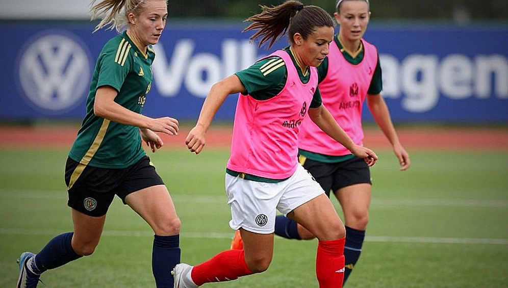 U23 Việt Nam gặp U23 Philippines: Hai mươi bảy cú sút, một viên ngọc thô và điểm mù ký ức U23 Việt Nam gặp U23 Philippines: Hai mươi bảy cú sút, một viên ngọc thô và điểm mù ký ức