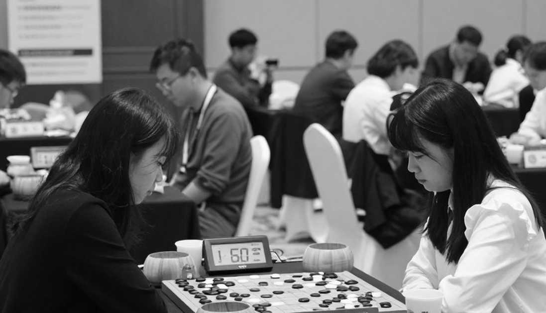 The 5.e5 Move and 'Knight Magic': An Italian Game Line Repackaged for Club Players The 5.e5 Move and 'Knight Magic': An Italian Game Line Repackaged for Club Players
