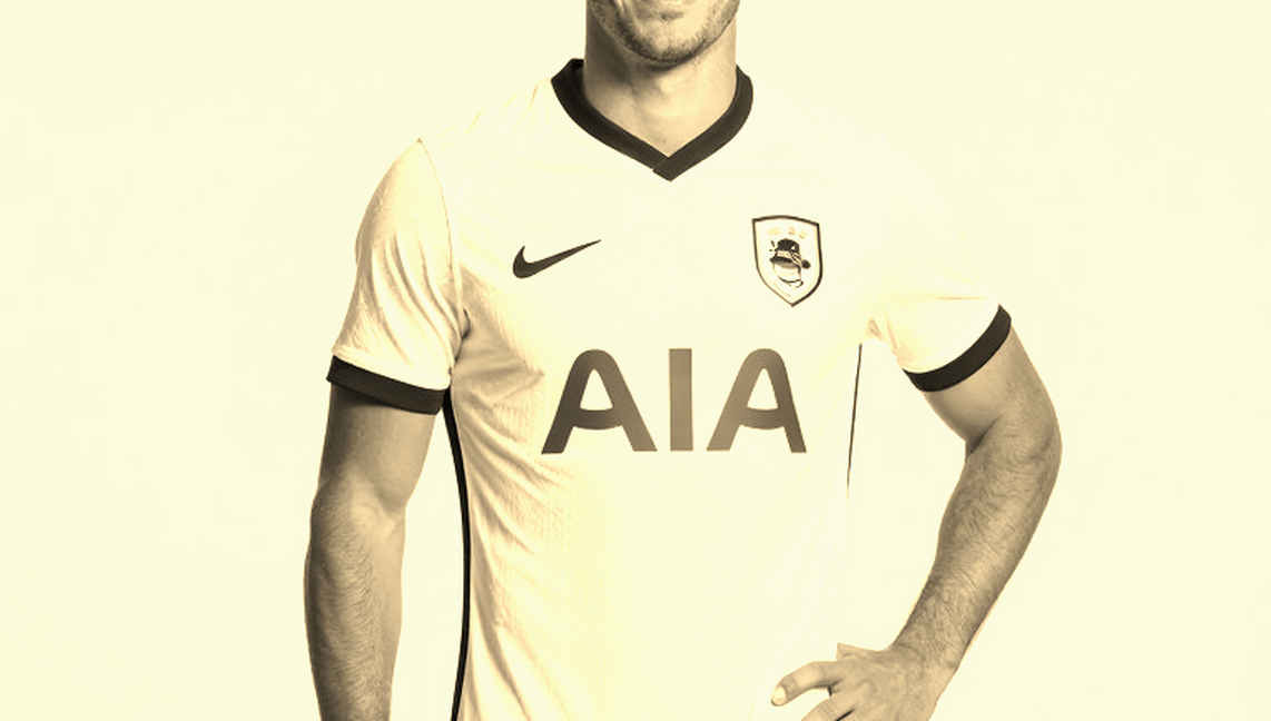 Pricing a Knee: How the Winter Transfer Market Discounts Players Returning from ACL Surgery