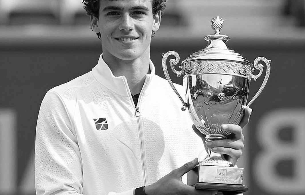 Bảng dữ liệu tennis trở về số không: khi phân tích nữ bị lấp bằng phỏng đoán