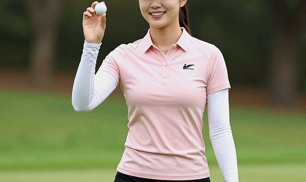 Aronimink chặt hàng trăm cây, Pebble Beach đốn một cây bách: hai sân golf cổ, hai cách đối diện với ký ức