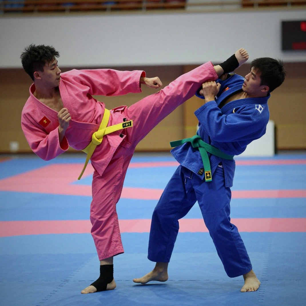 Taekwondo Việt Nam tại ASIAD 2026: Hai lá bài, một canh bạc và lời hứa 'chắc chắn có huy chương' của HLV Kim Kil Tae Taekwondo Việt Nam tại ASIAD 2026: Hai lá bài, một canh bạc và lời hứa 'chắc chắn có huy chương' của HLV Kim Kil Tae