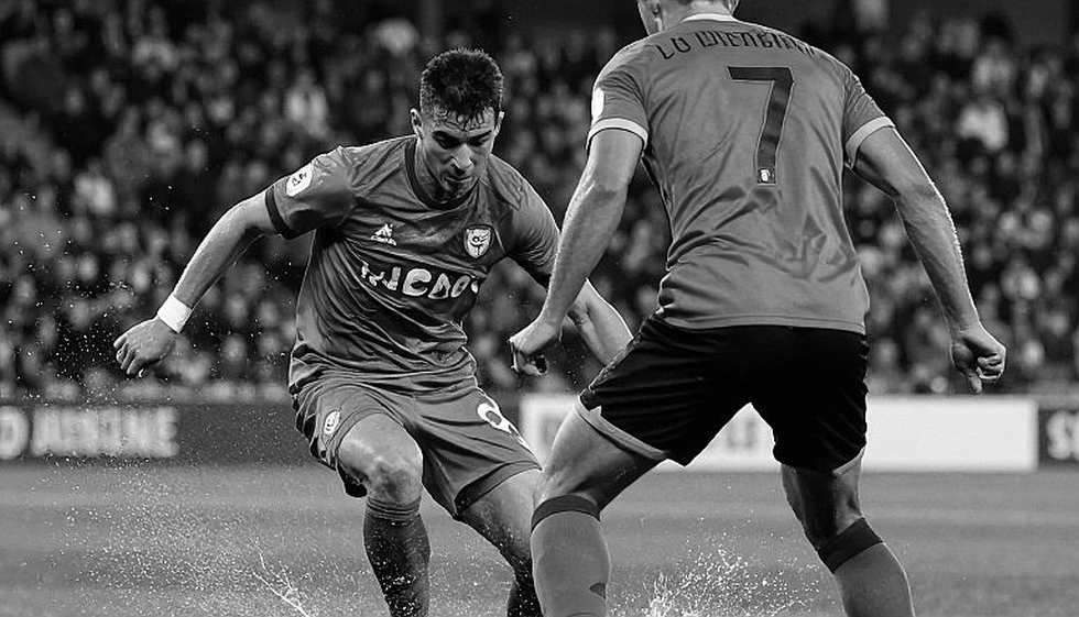 Chivas và hóa đơn định kỳ của lịch FIFA: Khi một thủ môn dự bị là người chơi hay nhất trong thất bại