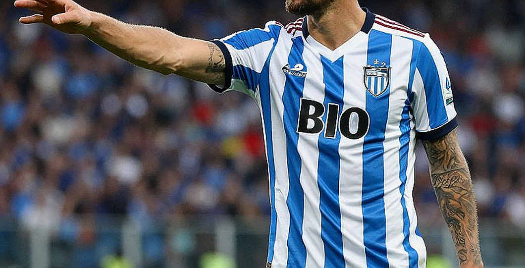 Chivas và hóa đơn định kỳ của lịch FIFA: Khi một thủ môn dự bị là người chơi hay nhất trong thất bại