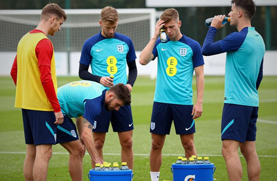 Cho mượn kèm nghĩa vụ mua đứt: Bản án kinh tế đang bóp nghẹt các đội bóng nhỏ V-League