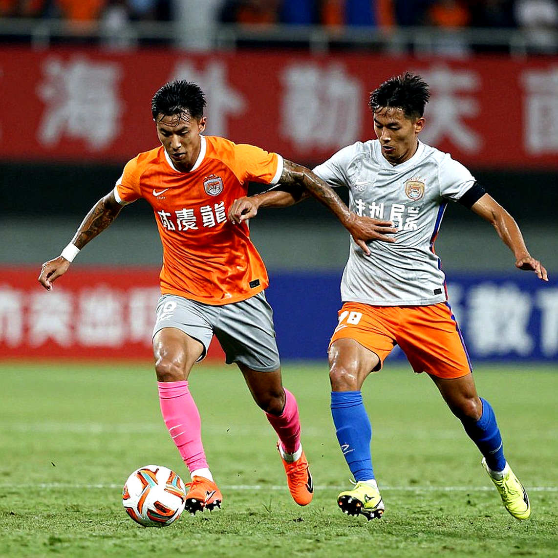 JJ Gabriel chọn Chelsea: Man United mất một viên ngọc 15 tuổi, nhưng vấn đề thật nằm ở cuốn hộ chiếu JJ Gabriel chọn Chelsea: Man United mất một viên ngọc 15 tuổi, nhưng vấn đề thật nằm ở cuốn hộ chiếu