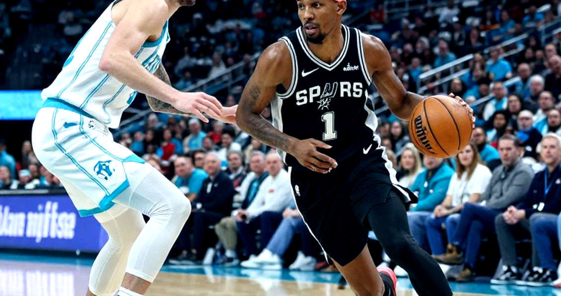 Pedro Martínez và danh sách bốn điều cơ bản: cách một HLV hạ nhiệt kỳ vọng trước Siêu Cúp EuroLeague