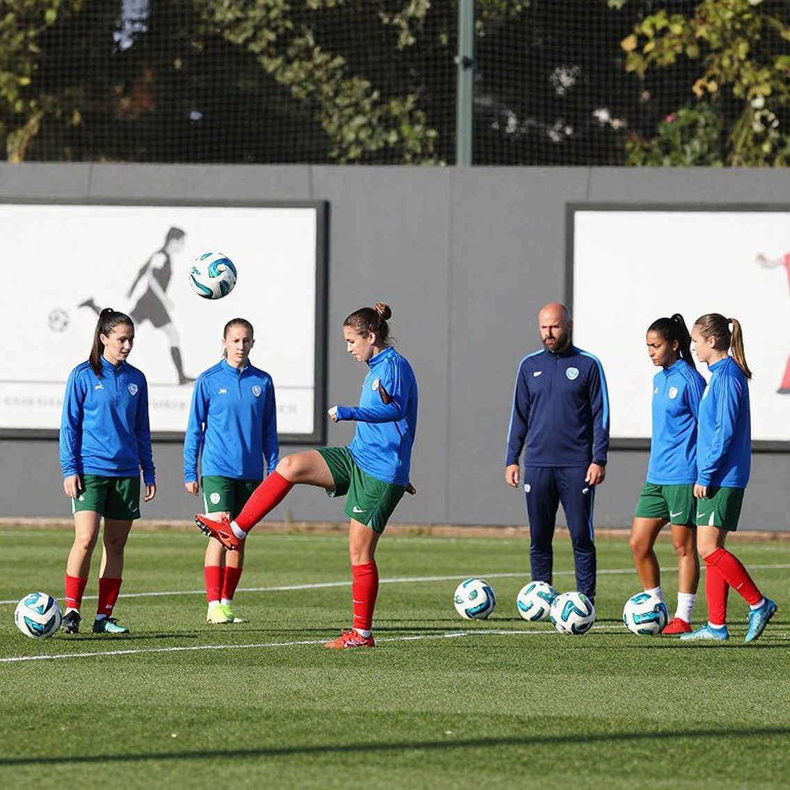 Đội tuyển Pháp của Zidane: Năm tân binh, ba lão tướng bị gạt và canh bạc kéo dài đến Euro 2028 Đội tuyển Pháp của Zidane: Năm tân binh, ba lão tướng bị gạt và canh bạc kéo dài đến Euro 2028