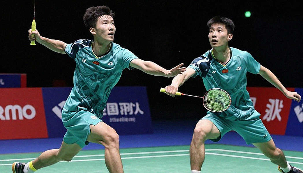 Alwi Farhan và buổi tập cùng Kento Momota trước Asian Games 2026: Đọc nhịp thở của dữ liệu nền